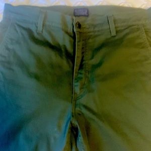 Men’s Army green, 34 X 30 slim straight jeans.